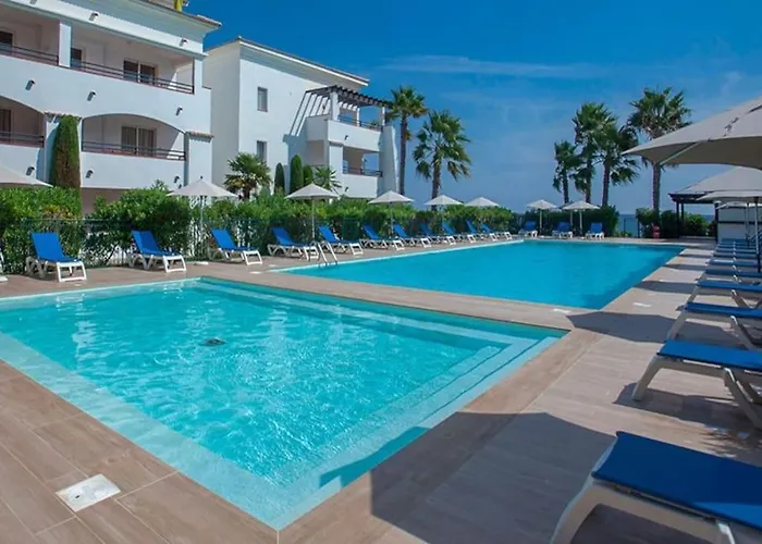 Appt Dans Avec Piscines Et Privees * סן-ניקולאו